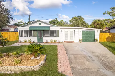 2919 Yule Tree Dr, Edgewater, FL 32141 photo 1