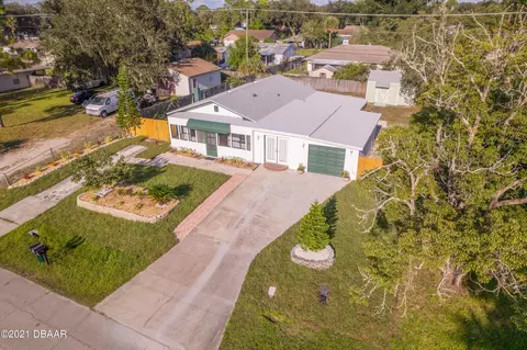 2919 Yule Tree Dr, Edgewater, FL 32141 photo 4