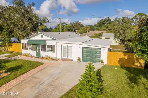 2919 Yule Tree Dr, Edgewater, FL 32141 photo 2