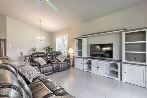 572 Aldenham Ln, Ormond Beach, FL 32174 photo 9