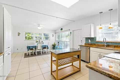 117 Lynnhurst Dr, Ormond Beach, FL 32176 photo 5