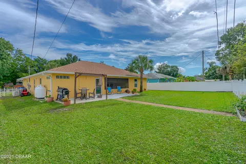 2718 Date Palm Dr, Edgewater, FL 32141 photo 5