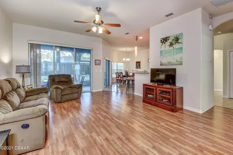 107 Chrysanthemum Dr, Ormond Beach, FL 32174 photo 2