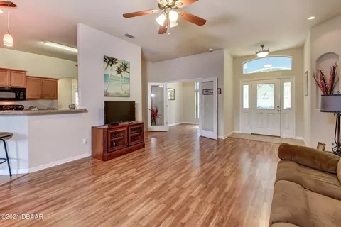 107 Chrysanthemum Dr, Ormond Beach, FL 32174 photo 5