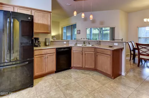 107 Chrysanthemum Dr, Ormond Beach, FL 32174 photo 10