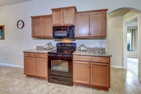 107 Chrysanthemum Dr, Ormond Beach, FL 32174 photo 9