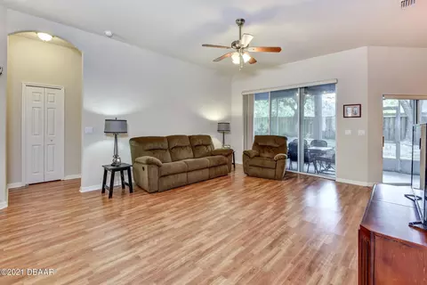 107 Chrysanthemum Dr, Ormond Beach, FL 32174 photo 3