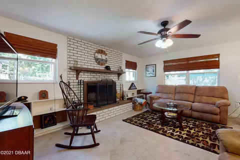 1522 Pine Tree Dr, Edgewater, FL 32132 photo 7