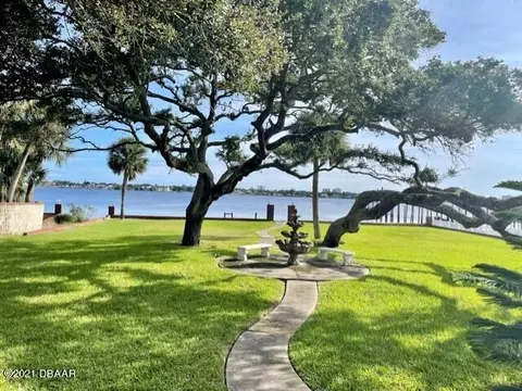 1517 Oak Forest Dr, Ormond Beach, FL 32174 photo 3