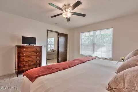 3022 Pine Tree Dr, Edgewater, FL 32141 photo 14