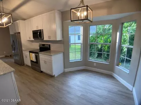 2812 Orange Tree Dr, Edgewater, FL 32141 photo 5