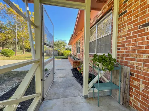 200 Warwick Ave, Ormond Beach, FL 32174 photo 4