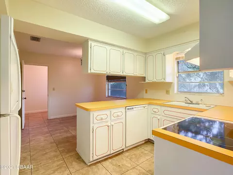 66 Broadmoor Cir, Ormond Beach, FL 32174 photo 19