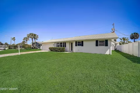 11 Longfellow Cir, Ormond Beach, FL 32176 photo 3