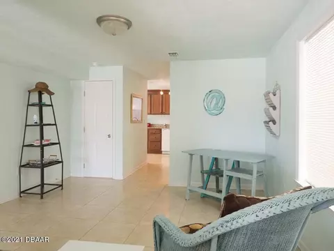 127 Bosarvey Dr, Ormond Beach, FL 32176 photo 3