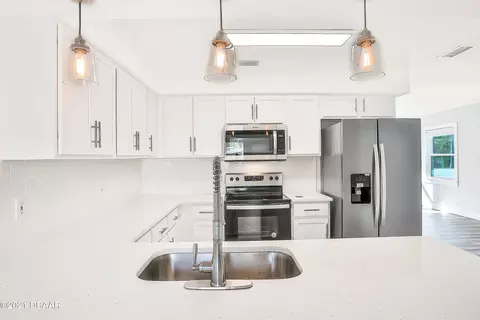 225 S Ridgewood Ave, Ormond Beach, FL 32174 photo 8
