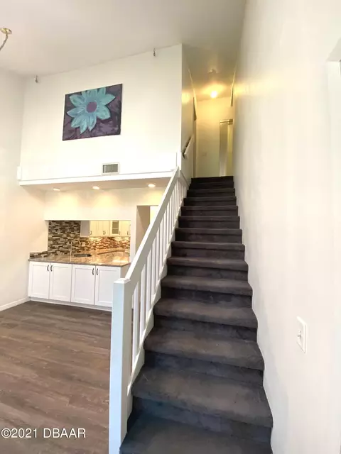 240 Orange Grove Dr #B, Ormond Beach, FL 32174 photo 8