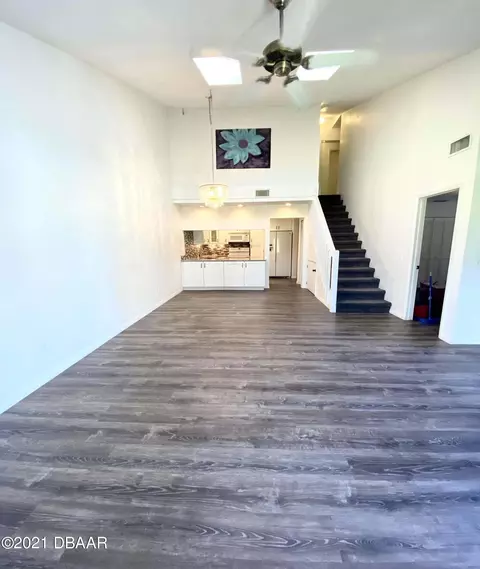 240 Orange Grove Dr #B, Ormond Beach, FL 32174 photo 4