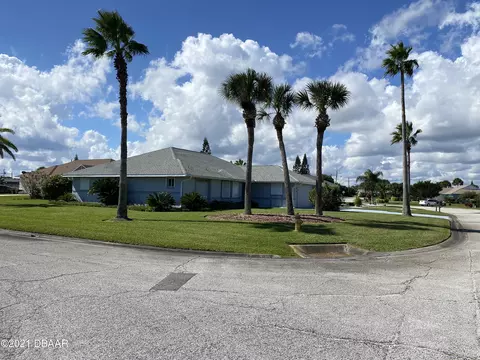 14 Island Cay Dr, Ormond Beach, FL 32176 photo 2
