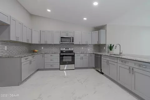 2618 Lime Tree Dr, Edgewater, FL 32141 photo 13