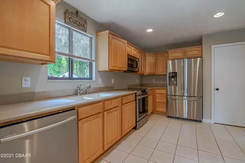 44 Charleston Sq, Ormond Beach, FL 32174 photo 7