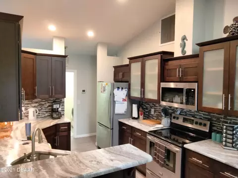 18 Upper Cay Dr, Ormond Beach, FL 32176 photo 8