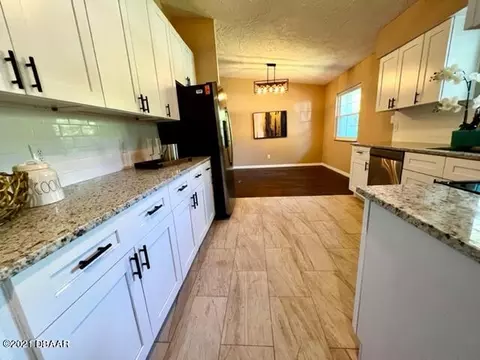 2420 Orange Tree Dr, Edgewater, FL 32141 photo 6