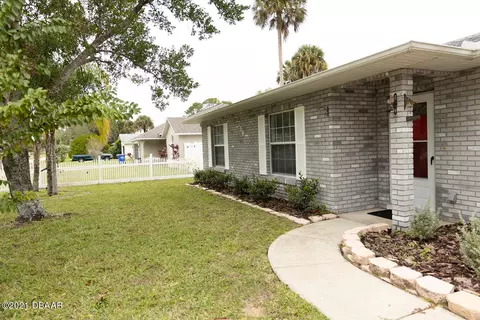 2719 Evergreen Dr, Edgewater, FL 32141 photo 3