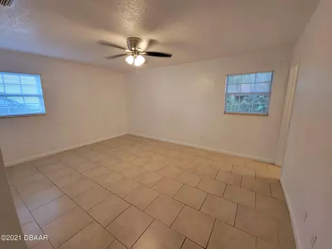2825 Orange Tree Dr, Edgewater, FL 32141 photo 5