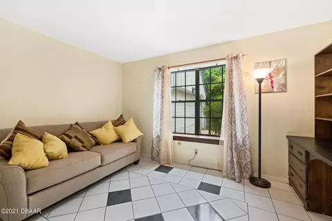 185 Grove St, Ormond Beach, FL 32174 photo 9