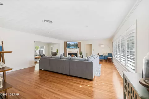 331 N Halifax Dr, Ormond Beach, FL 32176 photo 4