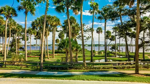 186 S Beach St, Ormond Beach, FL 32174 photo 4