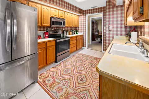 9 Pine Shadows Trl, Ormond Beach, FL 32174 photo 2