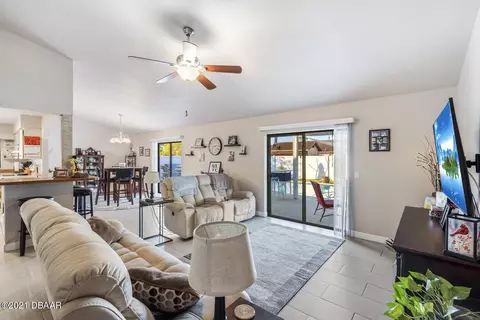 2416 Royal Palm Dr, Edgewater, FL 32141 photo 4