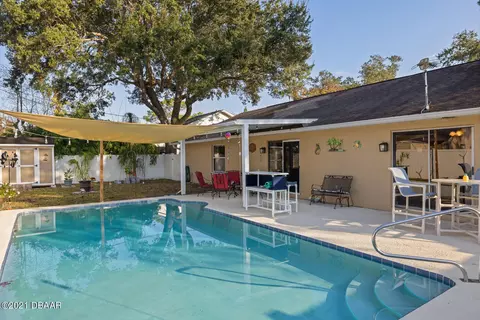 2416 Royal Palm Dr, Edgewater, FL 32141 photo 2