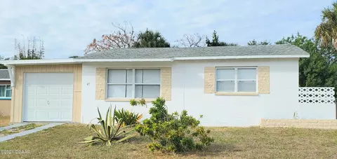 45 Seaside Dr, Ormond Beach, FL 32176 photo 2