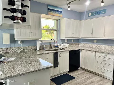 913 Peninsula Dr, Ormond Beach, FL 32176 photo 10