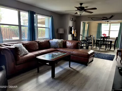 913 Peninsula Dr, Ormond Beach, FL 32176 photo 4