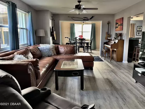 913 Peninsula Dr, Ormond Beach, FL 32176 photo 5
