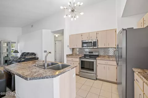 39 Parkview Ln, Ormond Beach, FL 32174 photo 5