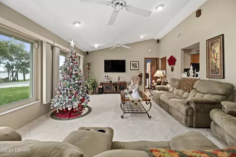 194 N Beach St, Ormond Beach, FL 32174 photo 7