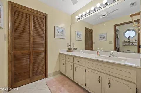 194 N Beach St, Ormond Beach, FL 32174 photo 23