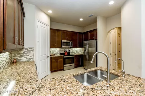820 Pinewood Dr, Ormond Beach, FL 32174 photo 12