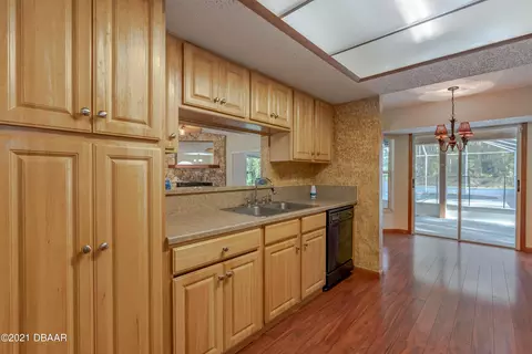 261 E Woodhaven Cir, Ormond Beach, FL 32174 photo 4