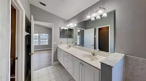 24 Sandra Dr, Ormond Beach, FL 32176 photo 9