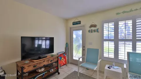15 Dolphin Ave, Ormond Beach, FL 32176 photo 4