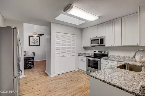 11 Treetop Trl, Ormond Beach, FL 32174 photo 8