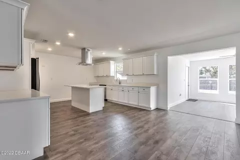 3018 Juniper Dr, Edgewater, FL 32141 photo 6