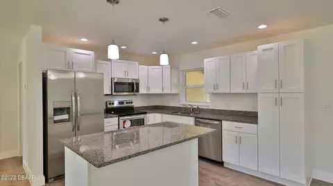 147 28th St, Edgewater, FL 32141 photo 7