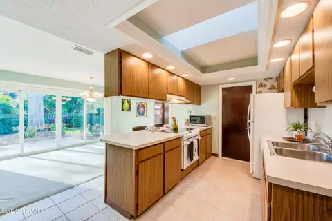 818 Hand Ave, Ormond Beach, FL 32174 photo 13